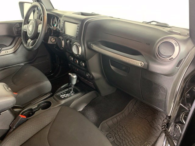 Used 2017 Jeep Wrangler Sport AWD/4WD image 3