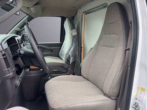 New 2026 GMC Savana 3500 w/ Power Convenience Package RWD image 15