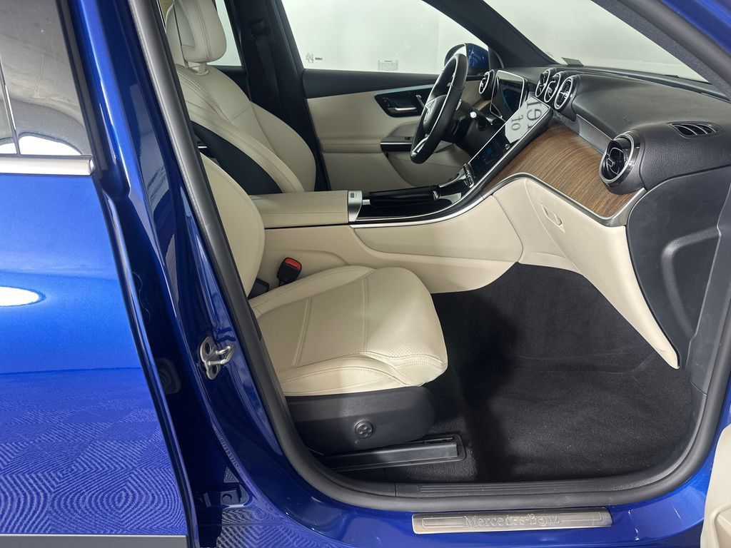 Certified 2025 Mercedes-Benz GLC 350e 4MATIC image 14