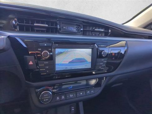 Used 2016 Toyota Corolla S image 9