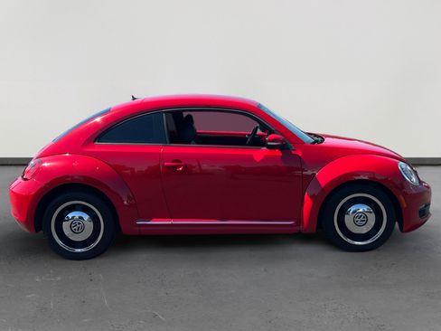 Used 2012 Volkswagen Beetle 2.5 FWD image 6