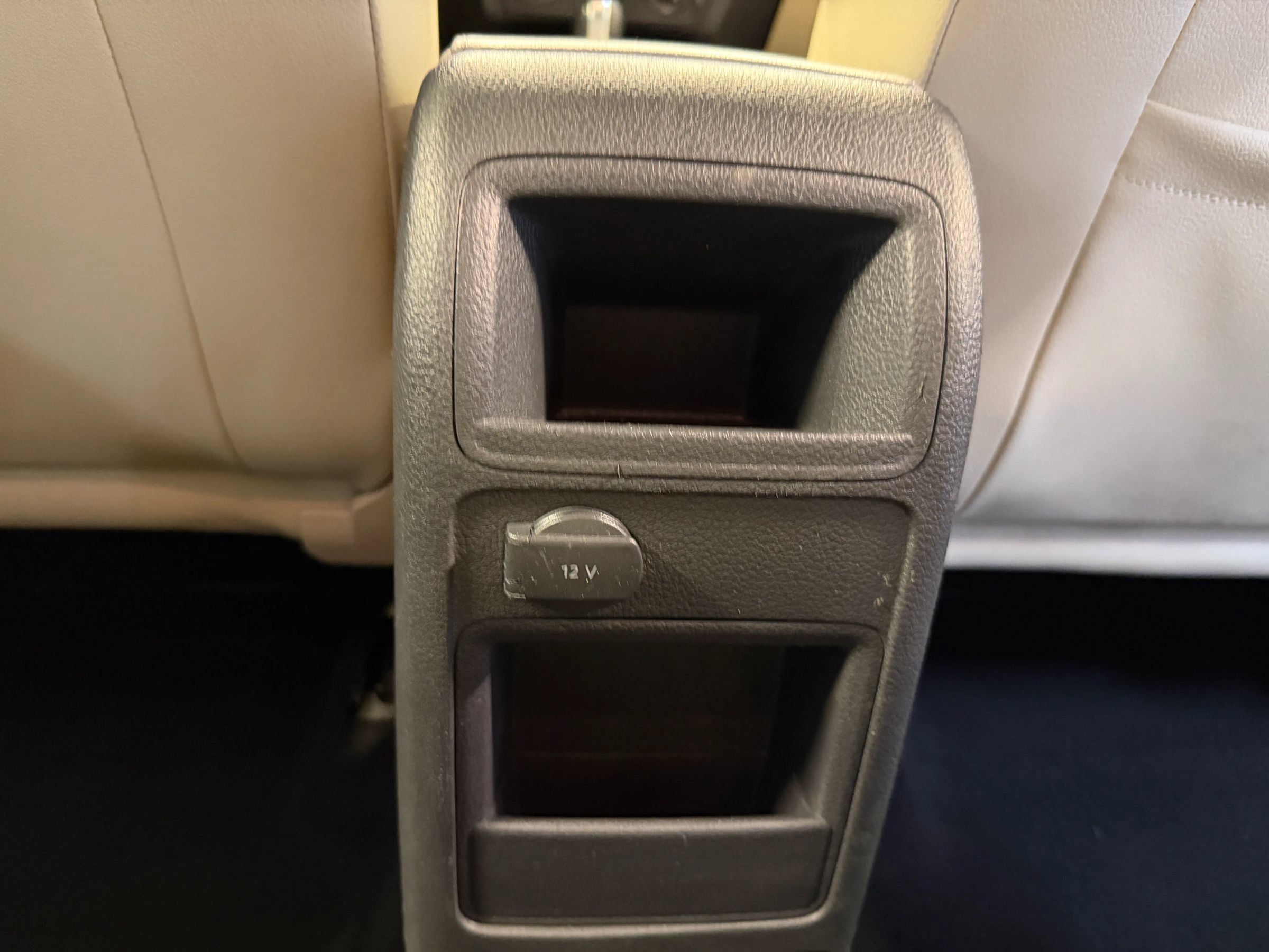Used 2018 Volkswagen Jetta SE FWD image 35