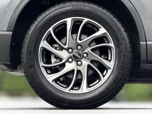 Used 2022 Lincoln Corsair FWD image 17