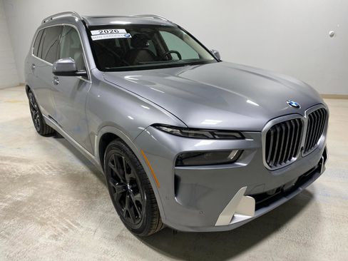 Certified 2026 BMW X7 xDrive40i image 5
