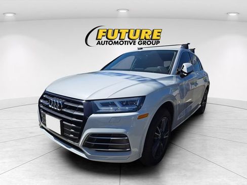 Used 2020 Audi Q5 e Premium Plus w/ Premium Plus Package AWD/4WD image 2
