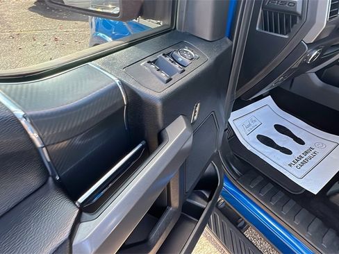 Used 2018 Ford F150 XLT w/ Equipment Group 302A Luxury image 12