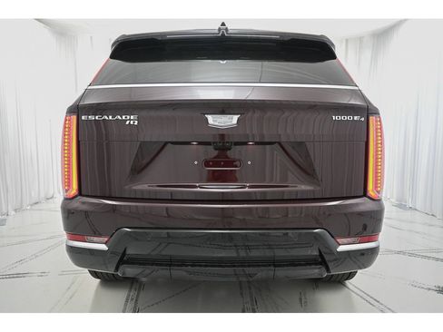 New 2025 Cadillac Escalade IQ Luxury 2 image 6