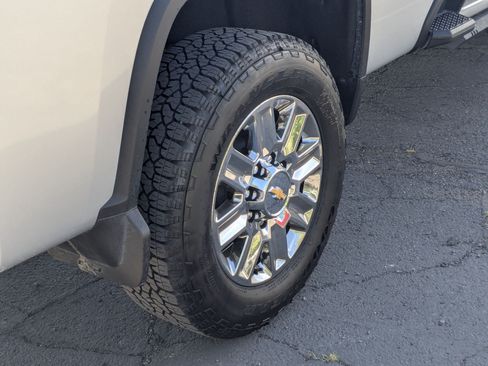 Used 2022 Chevrolet Silverado 3500 High Country w/ Safety Package II AWD/4WD image 12