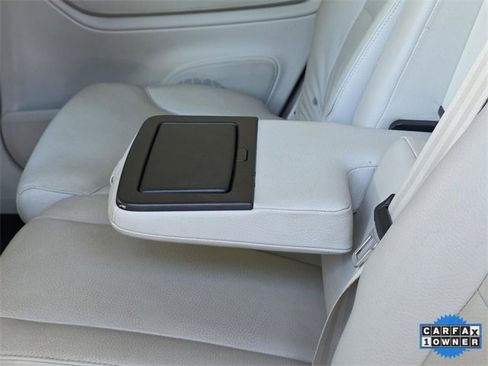 Used 2021 Volvo XC90 T8 Inscription Expression w/ Climate Package image 10