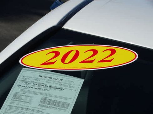 Certified 2022 Toyota Camry SE image 6