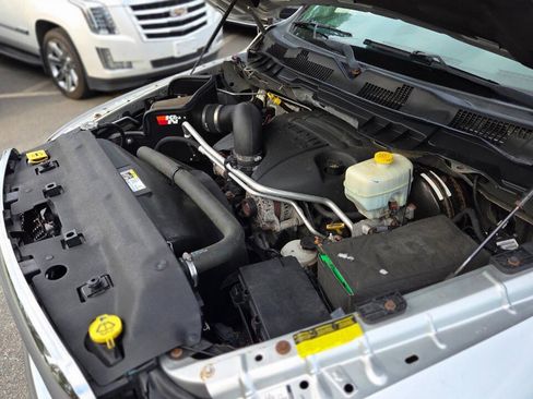 Used 2013 RAM 2500 Tradesman w/ Chrome Appearance Group AWD/4WD image 47