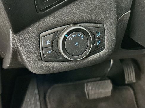 Used 2018 Ford Escape Titanium FWD image 17