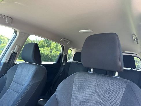 Certified 2025 Nissan Rogue SV FWD image 34