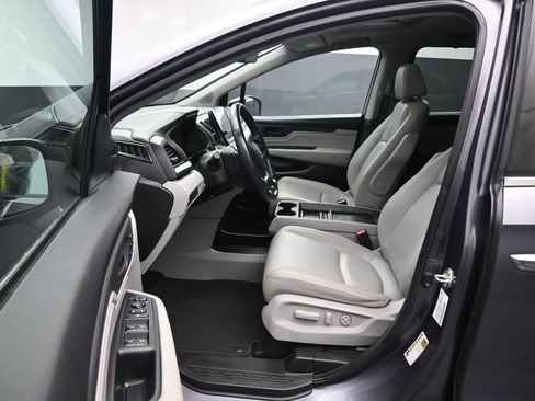 Used 2019 Honda Odyssey EX-L image 11