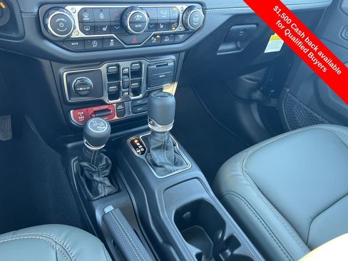 New 2026 Jeep Gladiator Mojave image 9