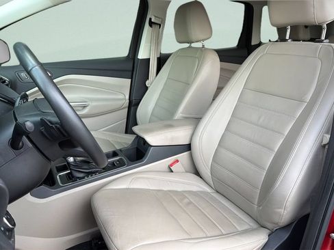 Used 2017 Ford Escape Titanium FWD image 28