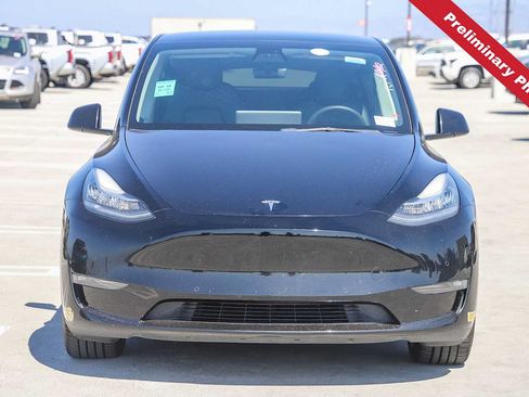 Used 2022 Tesla Model Y Long Range AWD/4WD image 2