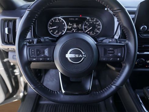 Used 2024 Nissan Pathfinder Rock Creek image 12