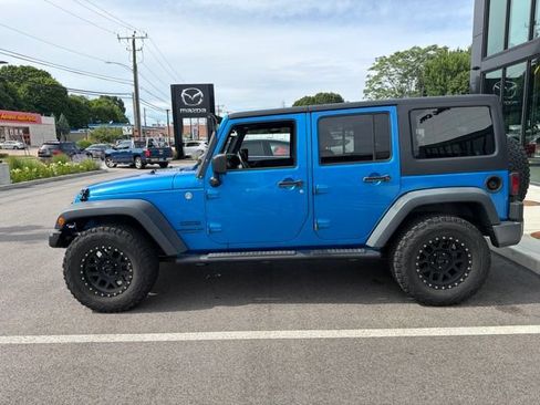 Used 2015 Jeep Wrangler Unlimited Sport w/ Quick Order Package 24S AWD/4WD image 2