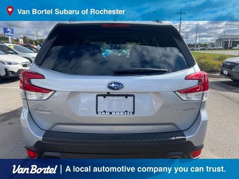 Certified 2023 Subaru Forester Premium image 4