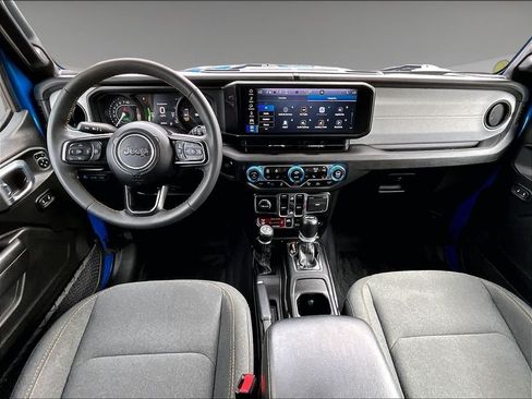 Used 2024 Jeep Wrangler Unlimited AWD/4WD image 21