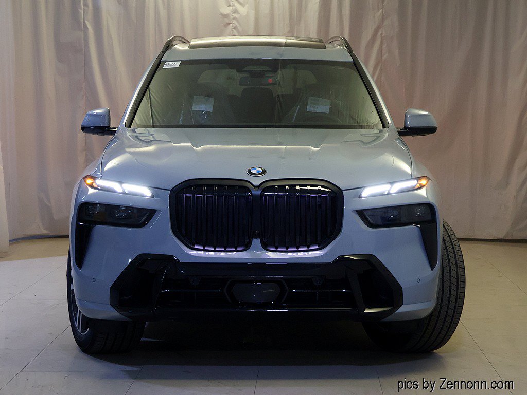 Used 2027 BMW X7 xDrive40i w/ M Sport Package AWD/4WD image 5