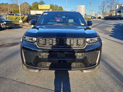 New 2026 Jeep Grand Cherokee Altitude image 2