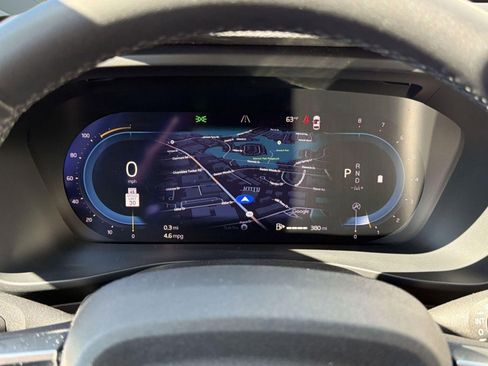 Used 2023 Volvo XC40 B5 Plus w/ Protection Package Premier image 20