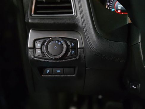 Used 2017 Ford Explorer Platinum image 30