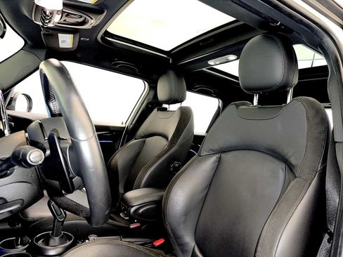 Certified 2023 MINI Cooper S w/ Signature Upholstery Package FWD image 19