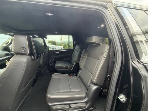 New 2026 Chevrolet Suburban Premier AWD/4WD image 10