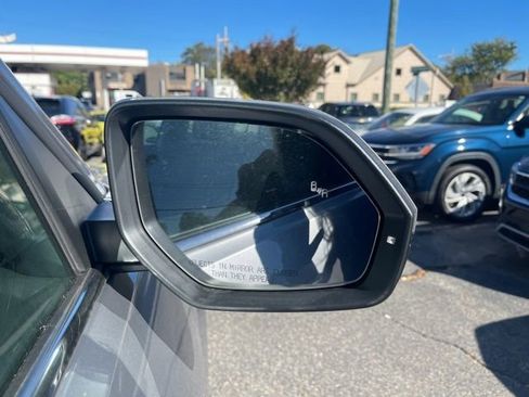 New 2026 Volkswagen Atlas SE image 8