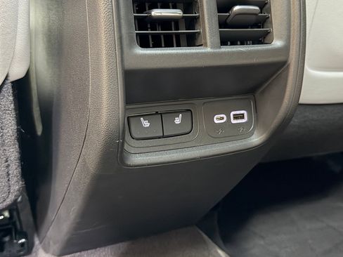 Certified 2024 Cadillac XT4 Sport FWD image 42