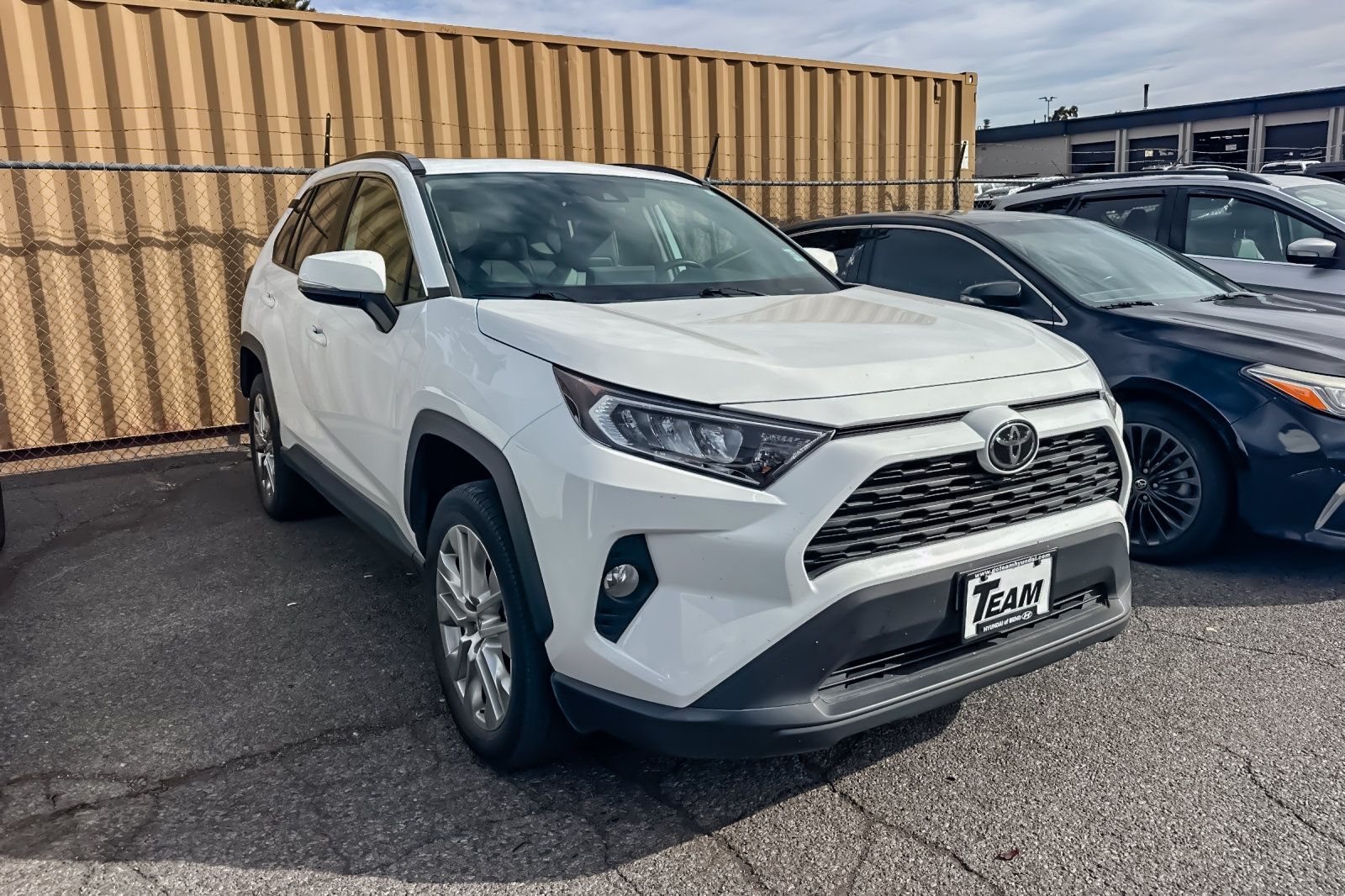 Used 2020 Toyota RAV4 XLE Premium AWD/4WD image 2