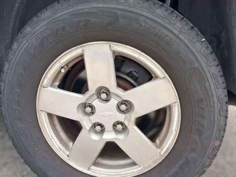 Used 2008 Chevrolet Equinox LS FWD image 16