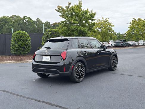 New 2026 MINI Cooper 4-Door Hardtop FWD image 3