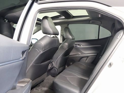 Used 2022 Toyota Camry XSE w/ Carpet Mat Package (TMS) FWD image 9