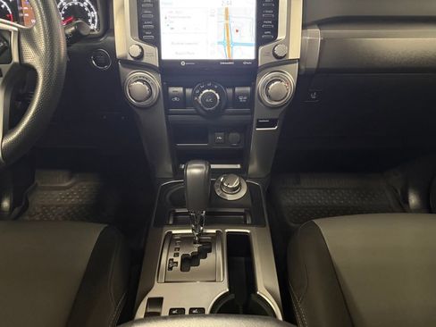 Used 2020 Toyota 4Runner SR5 Premium w/ Moonroof Package AWD/4WD image 12