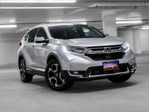 Used 2017 Honda CR-V Touring image 4