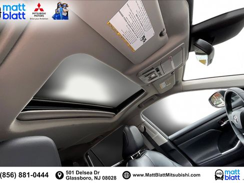 Used 2022 Toyota Highlander XLE image 23