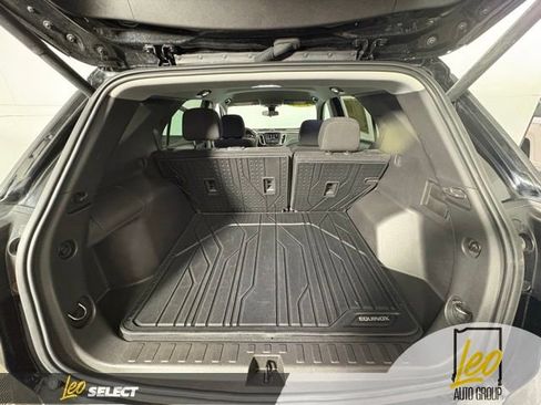 Used 2024 Chevrolet Equinox LT w/ LPO, Floor Liner Package FWD image 11