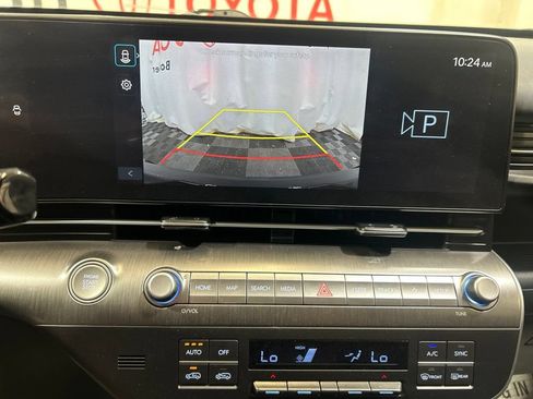 Used 2025 Hyundai Kona SEL AWD/4WD image 30