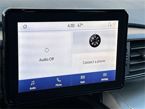 Used 2024 Ford Explorer XLT image 11