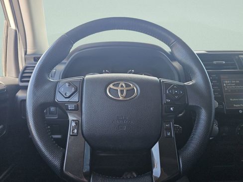 Used 2021 Toyota 4Runner Venture w/ Moonroof Package image 32