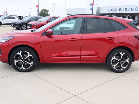 Used 2023 Ford Escape ST-Line Select w/ Tech Pack #2 image 9