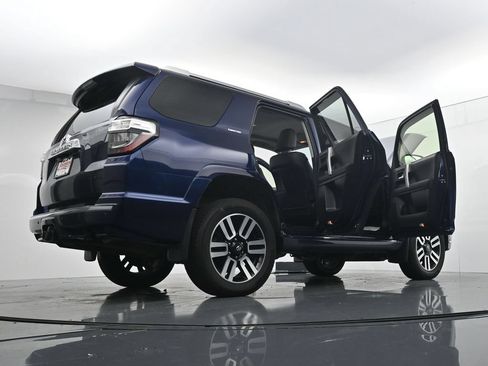 Used 2023 Toyota 4Runner Limited AWD/4WD image 43