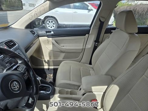 Used 2013 Volkswagen Jetta TDI FWD image 2