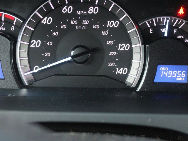 Used 2013 Toyota Camry SE FWD image 9