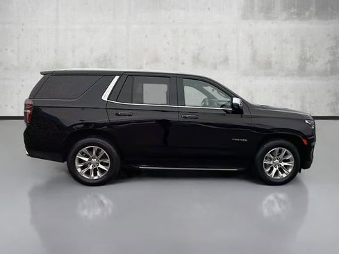 Used 2021 Chevrolet Tahoe Premier w/ Premium Package image 4