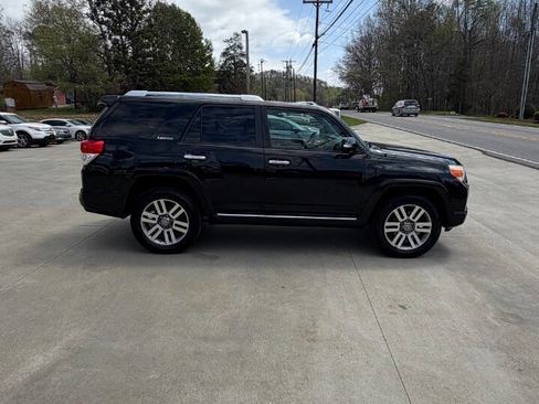 Used 2011 Toyota 4Runner Limited image 8